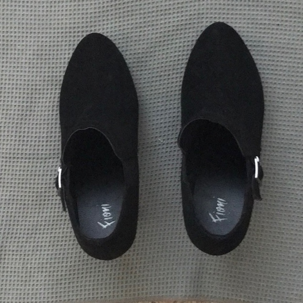 Black micro suede heeled bootie.